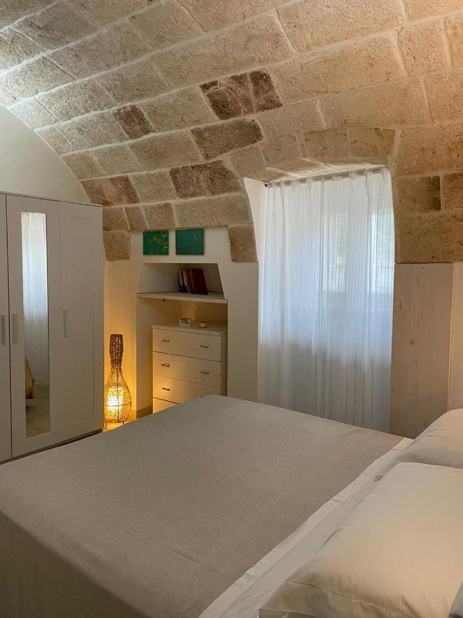 Il Vecchio Carrubo - Villa Con Piscina A Sfioro Macchia di Monte Extérieur photo