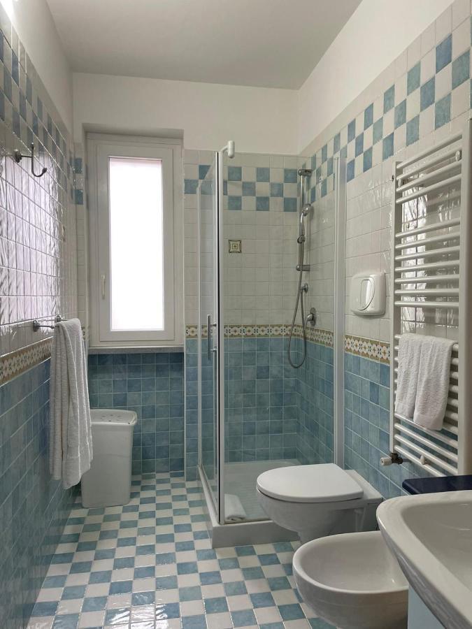 Il Vecchio Carrubo - Villa Con Piscina A Sfioro Macchia di Monte Extérieur photo